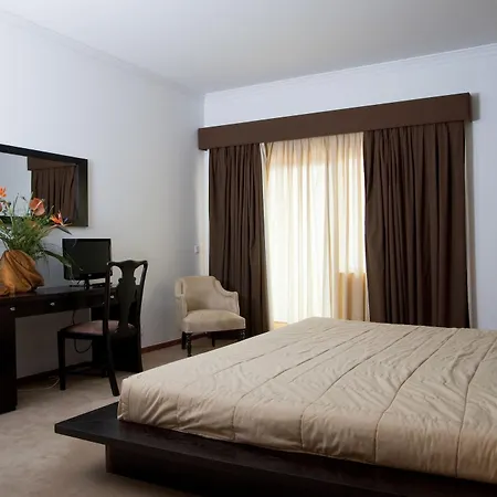 Alfandega Da Fe Hotel & Spa 4*