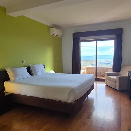 Alfandega Da Fe Hotel & Spa 4*