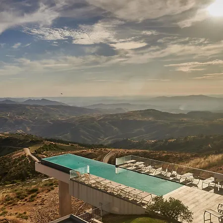 Alfandega Da Fe & 4* Sambade